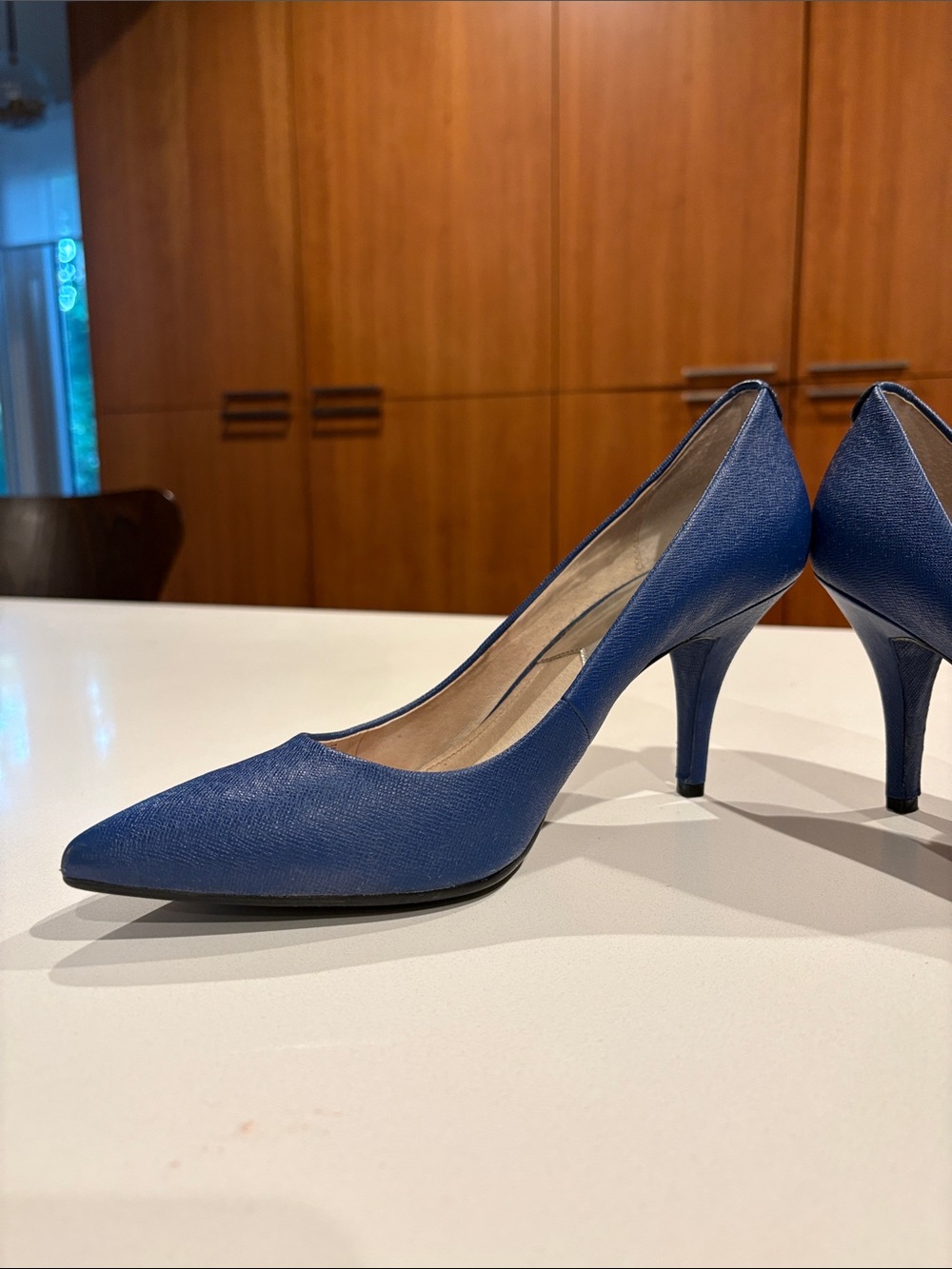 Michael Kors blue pumps